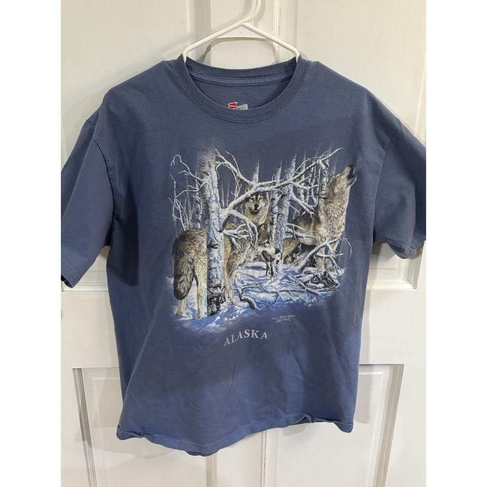Vintage Alaska Find 11 Hidden Wolves Tshirt Large